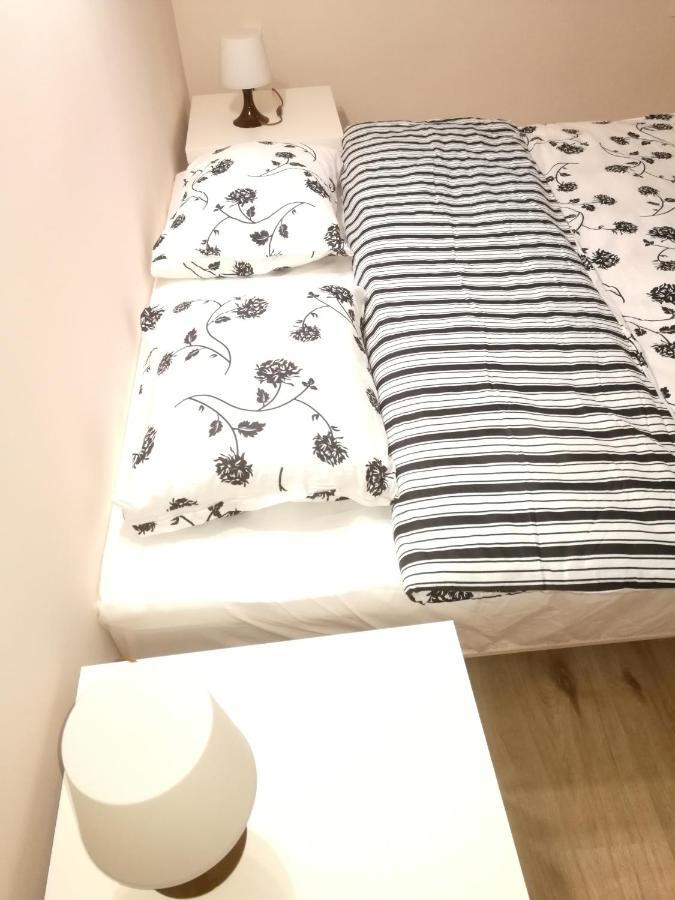 White Rose Apartment 布达佩斯 外观 照片
